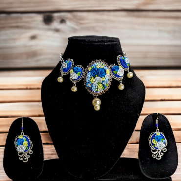 Maharani Blues Choker Necklace set