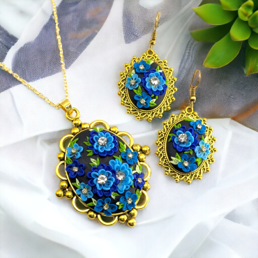 Vintage Gold Royal Blues Handmade Jewellery set