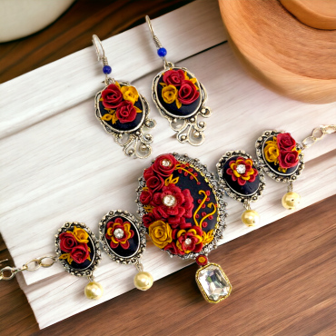 Maharani Hibiscus Choker Necklace set