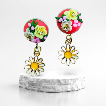 White Daisy Handmade Earrings