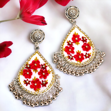 Red and White Combination Chandbalis